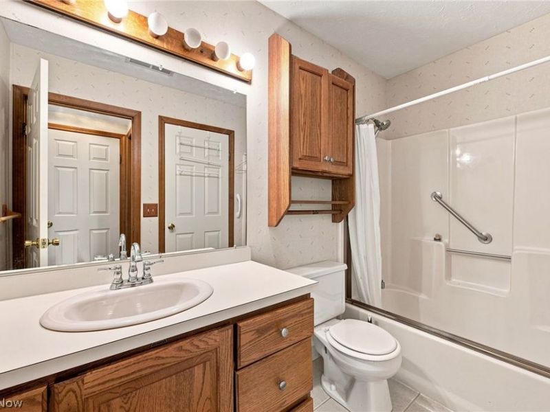 6724 Connecticut Colony Circle, Mentor, OH 44060 Photo 15