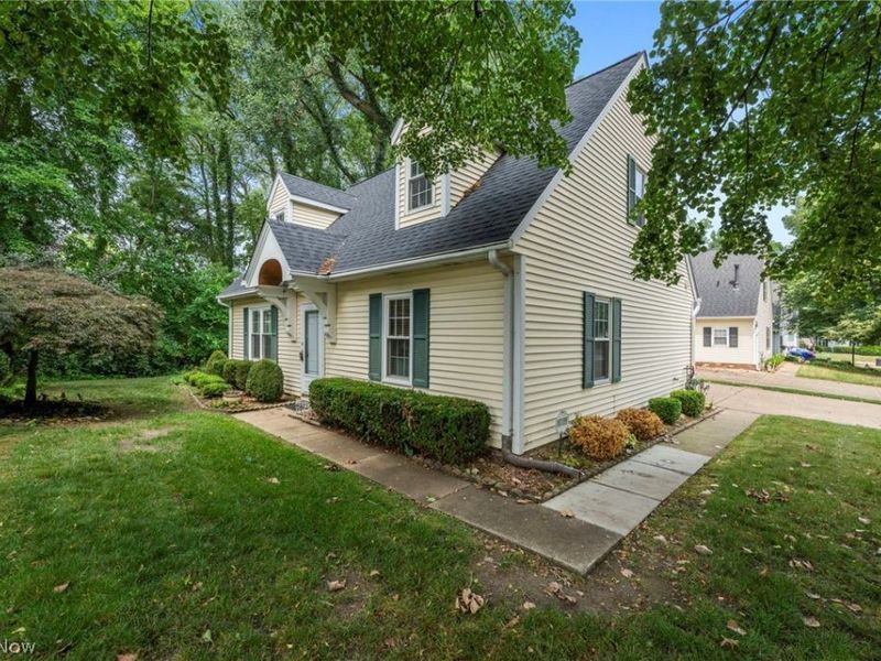 6724 Connecticut Colony Circle, Mentor, OH 44060 Photo 3