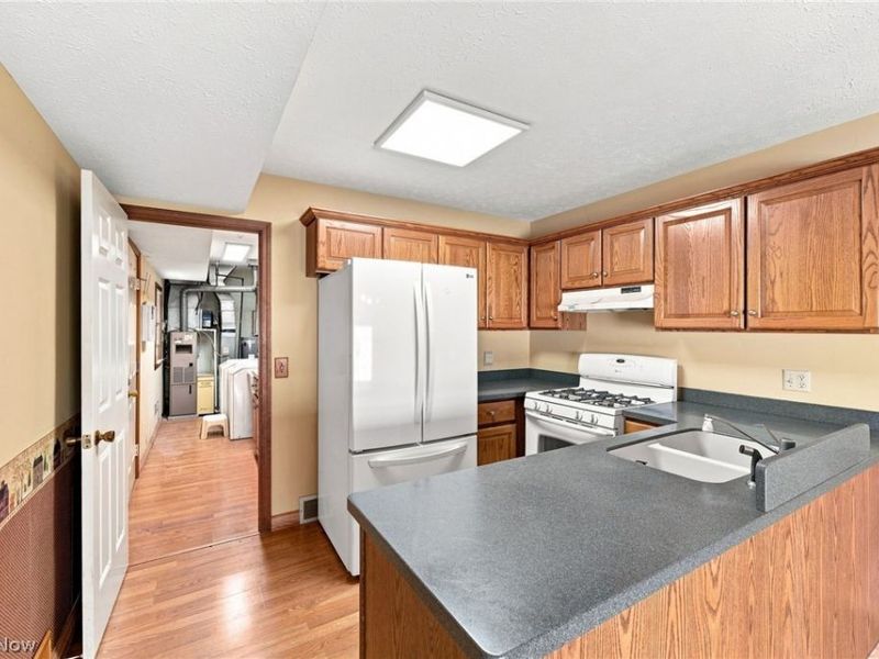 6724 Connecticut Colony Circle, Mentor, OH 44060 Photo 9