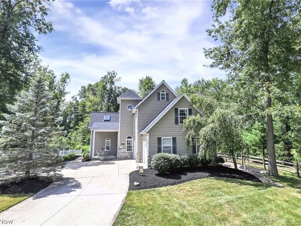 31470 Hilliard Boulevard , Westlake, OH 44145