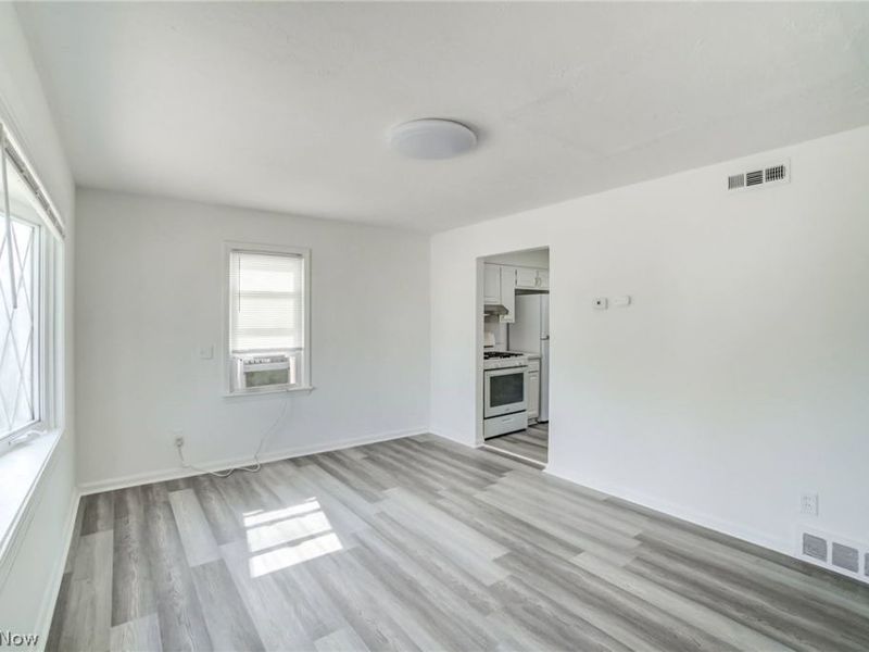 13117 Wilton Avenue, Cleveland, OH 44135 Photo 9