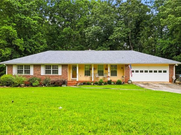 233 Mountain Crest Drive , Canton, GA 30114