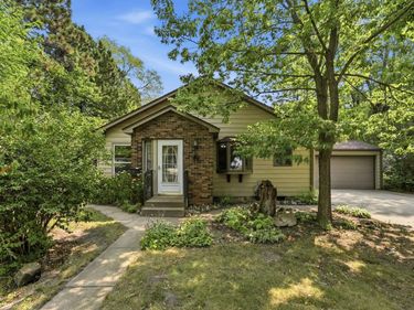 24 21st Avenue S, Saint Cloud, MN 56301