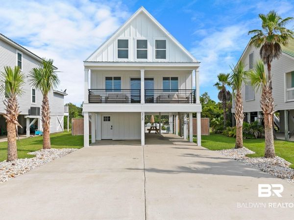 628 W 1st Avenue, Gulf Shores, AL 36542