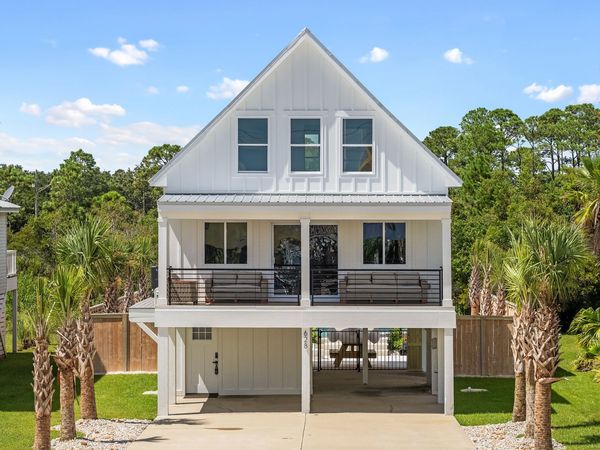 628 W 1st Avenue, Gulf Shores, AL 36542