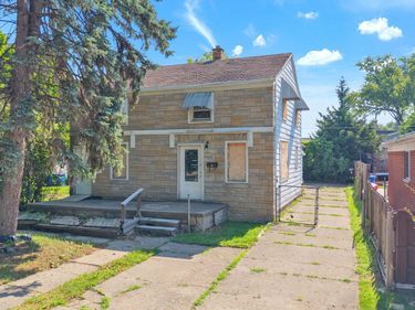5365 Campbell Street, Dearborn Heights, Mi 48125