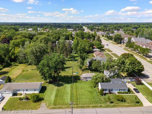 2983 Dashwood Drive, Troy, Mi 48083
