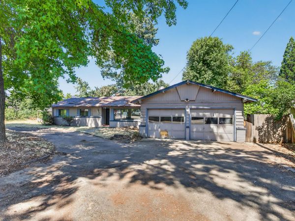 3575 Hanley Road, Central Point, OR 97502