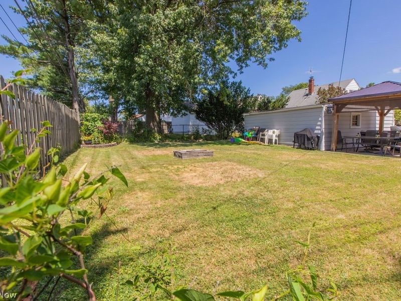 2322 Larchmont Drive, Wickliffe, OH 44092 Photo 10