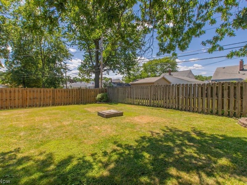 2322 Larchmont Drive, Wickliffe, OH 44092 Photo 11
