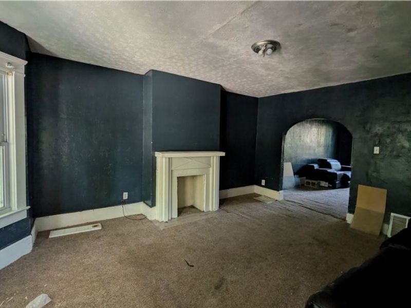 9013 Harris Avenue, Cleveland, OH 44104 Photo 2