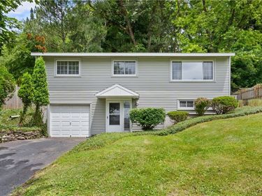 3643 Warners Road, Syracuse, NY 13209