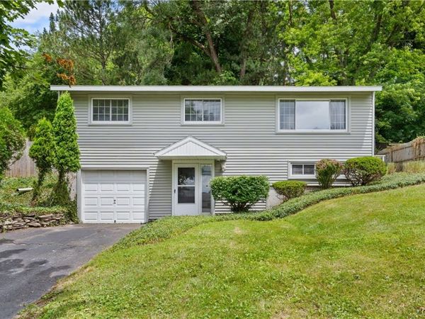 3643 Warners Road, Syracuse, NY 13209