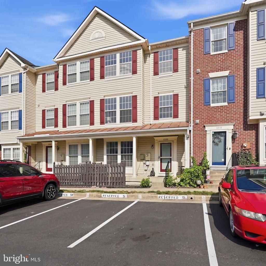 8320 Green Heron Way, Unit 51, Lorton, VA 22079 Main Photo