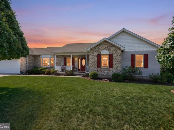 29 LOTTIE LANE , NEW OXFORD, PA 17350