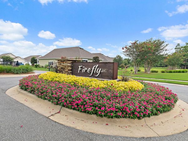 328 Lightning Bug Lane, Freeport, FL 32439