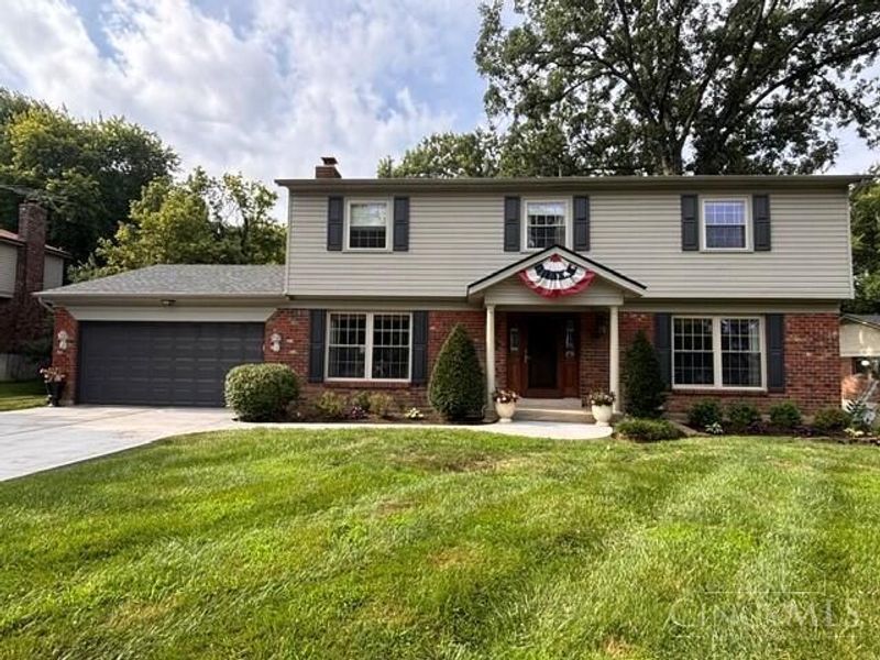 7767 Shadywoods Court, Cincinnati, OH 45244 Photo 2