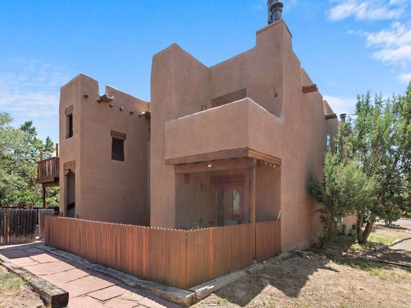 2600 Zia , Unit I-15, Santa Fe, NM 87505