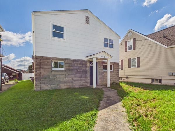 808 E Park Avenue, Fairmont, WV 26554