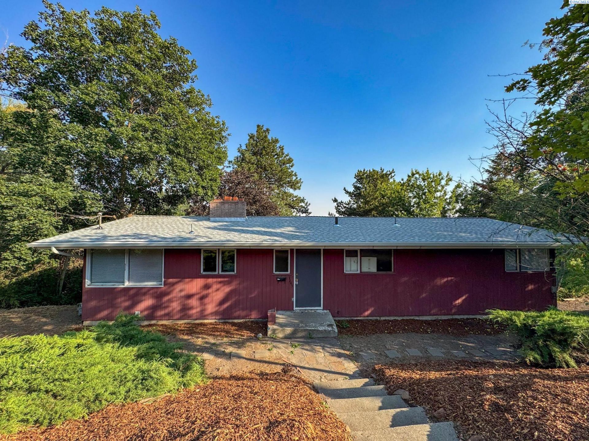 1645 NE Lower Drive, Pullman, WA 99163 Main Photo