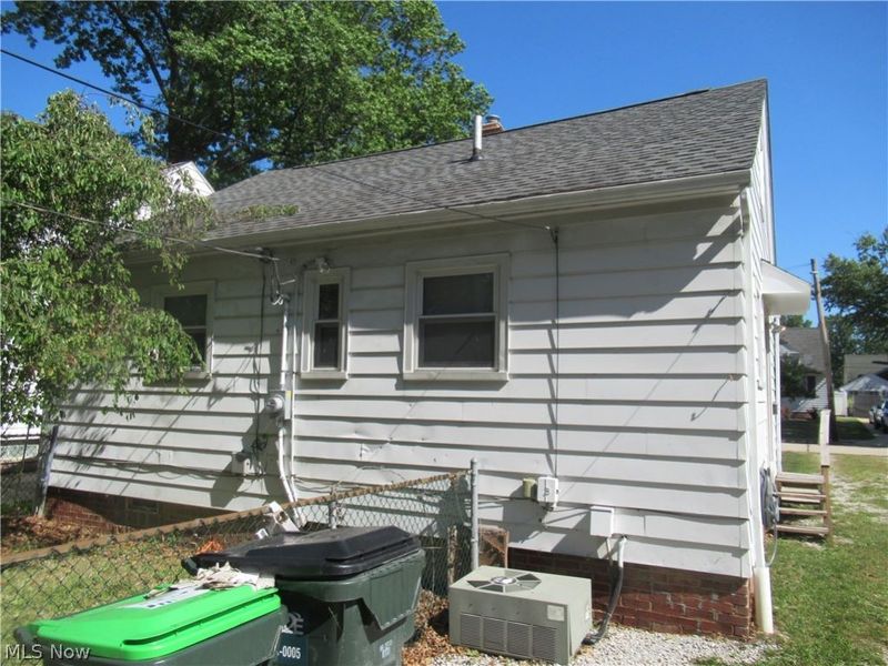 29107 Fuller Avenue, Wickliffe, OH 44092 Photo 4