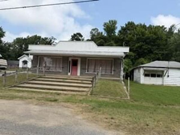 73674 North Street, Covert, MI 49043
