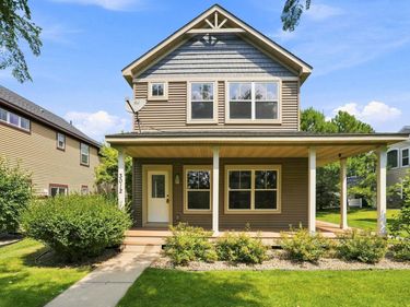 3012 Cottage Lane N, North Saint Paul, MN 55109