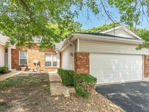 817 Woodside Trails Drive , Ballwin, MO 63021