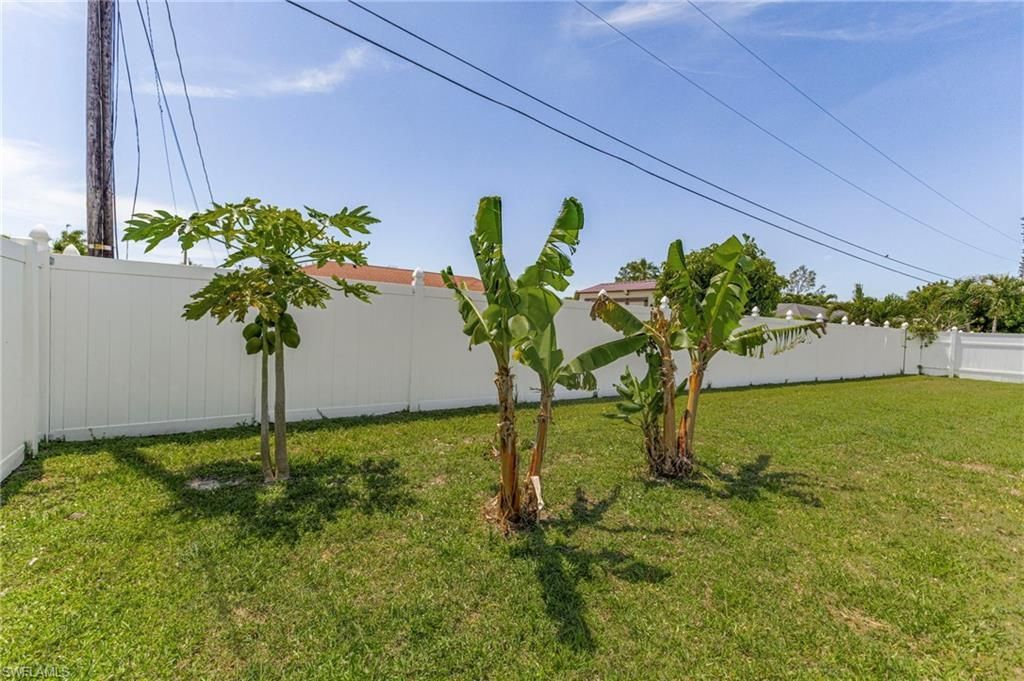 610 SE 21st Ln , Cape Coral, FL 33990 Photo