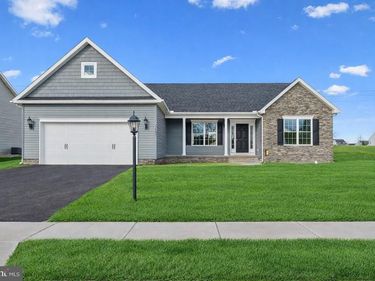 42 LILLICH DRIVE, Unit 12, ABBOTTSTOWN, PA 17301