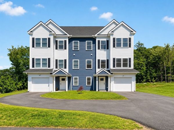 4 Jackson Rd, Unit 4, Chelmsford, MA 01863