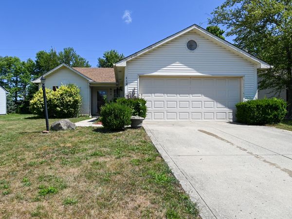 410 Lockerbie Lane , Pittsboro, IN 46167