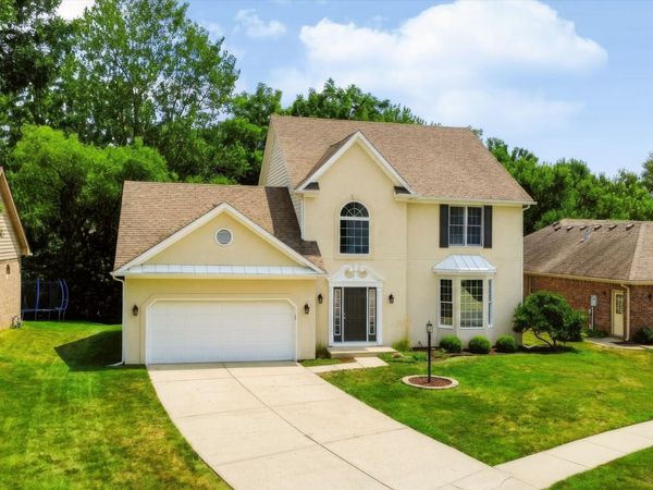 32 Oakmont Drive, Brownsburg, IN 46112