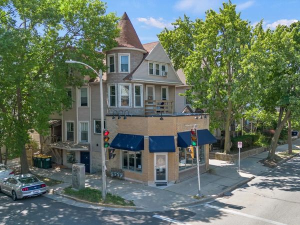 1976 N Farwell AVENUE, Unit 1978, Milwaukee, WI 53202