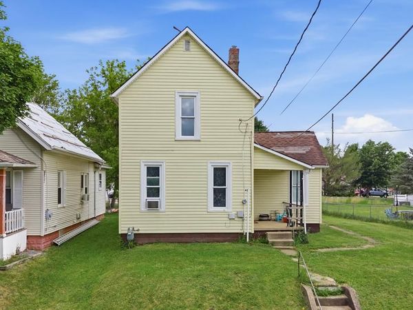 426 Fourth Ave., Mansfield, OH 44905