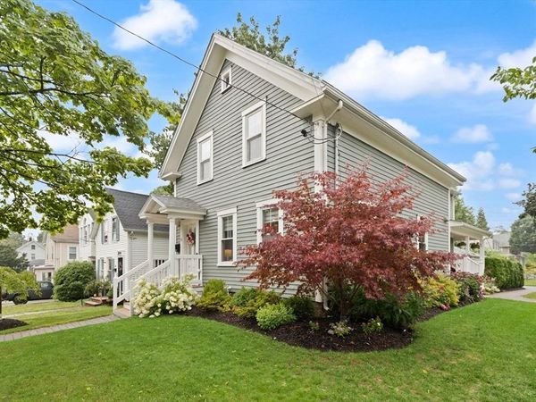 51 Mt. Vernon Street, Reading, MA 01867