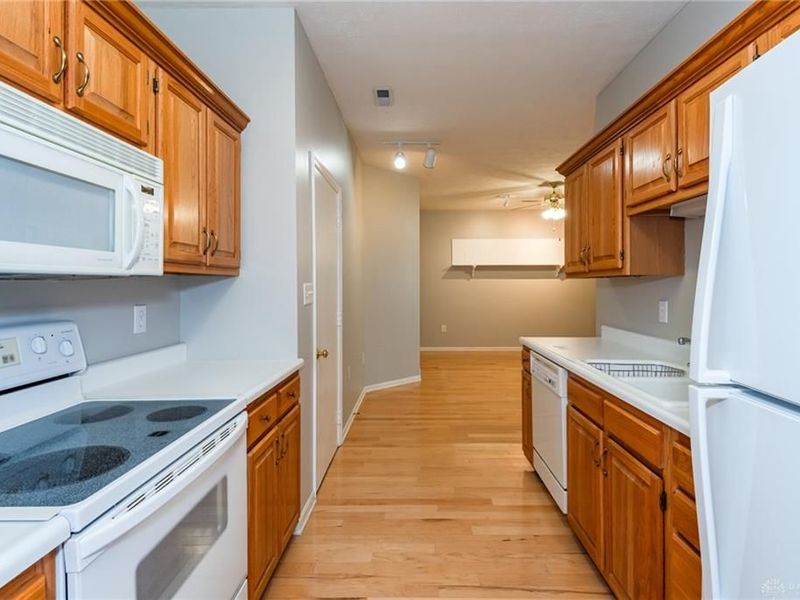 1121 Nettle Creek Court, Miamisburg, OH 45342 Photo 13