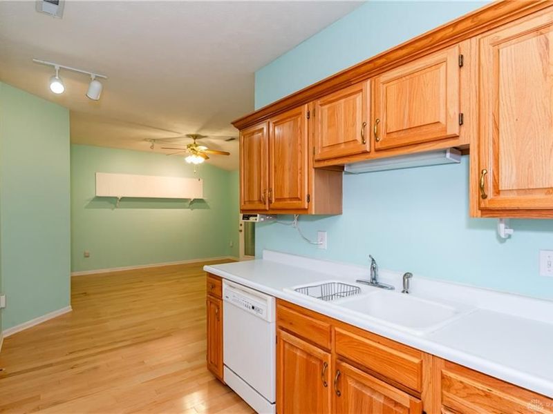1121 Nettle Creek Court, Miamisburg, OH 45342 Photo 14