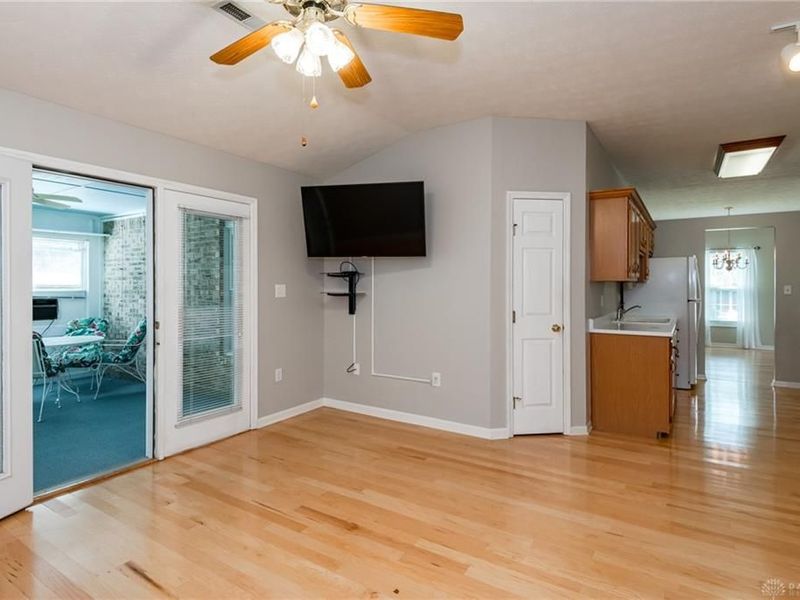 1121 Nettle Creek Court, Miamisburg, OH 45342 Photo 15