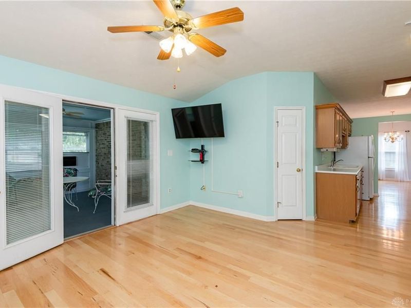1121 Nettle Creek Court, Miamisburg, OH 45342 Photo 16
