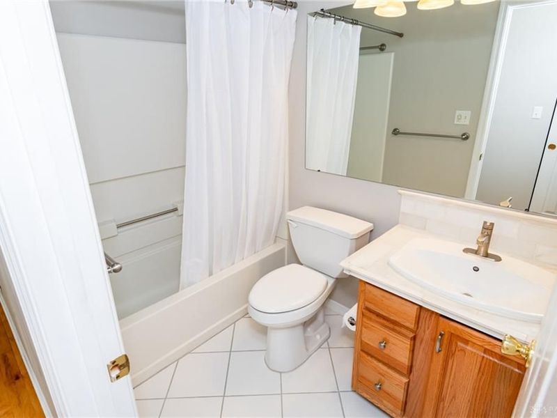 1121 Nettle Creek Court, Miamisburg, OH 45342 Photo 24