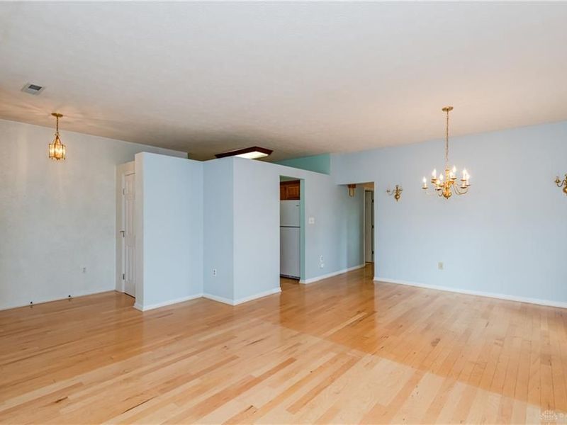1121 Nettle Creek Court, Miamisburg, OH 45342 Photo 8