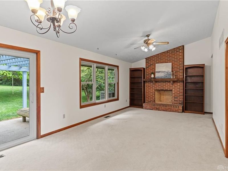 6436 Manete Street, Springfield, OH 45502 Photo 13