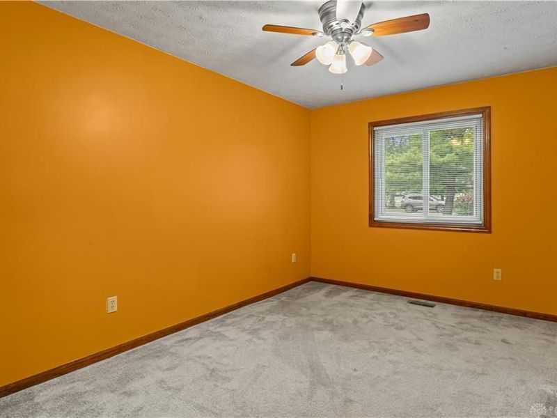 6436 Manete Street, Springfield, OH 45502 Photo 19