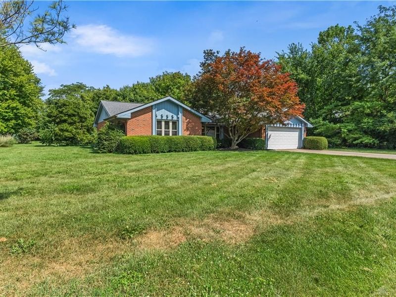 6436 Manete Street, Springfield, OH 45502 Photo 3