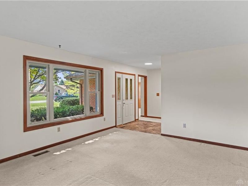 6436 Manete Street, Springfield, OH 45502 Photo 6