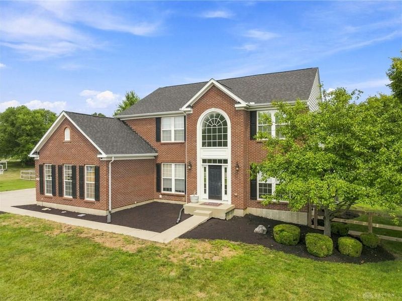 1707 Rock Rose Court, Turtlecreek Township, OH 45036 Photo 2