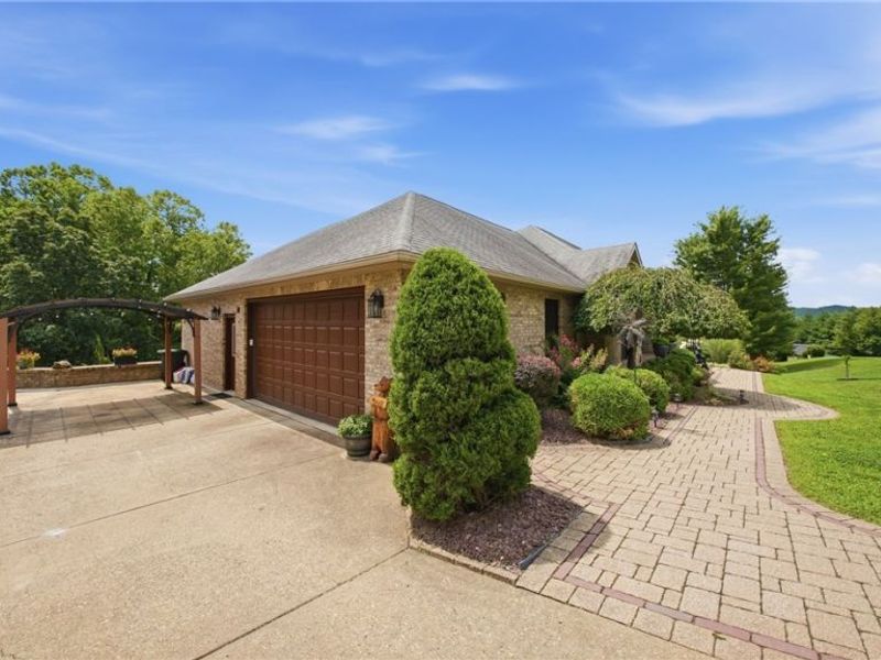 198 Saint Andrews Boulevard, Belpre, OH 45714 Photo 43