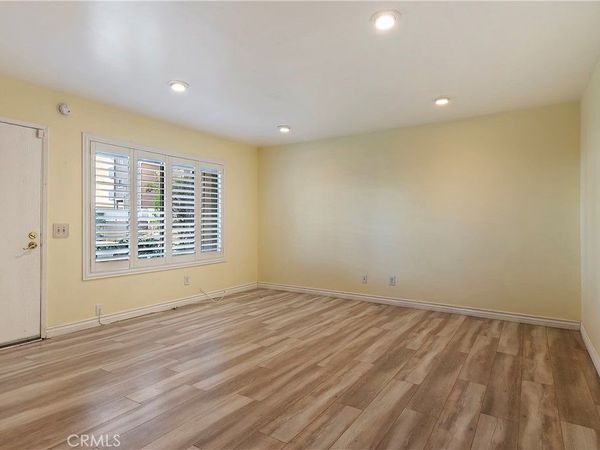 8707 Cedros Avenue, Unit 7, Los Angeles, CA 91402
