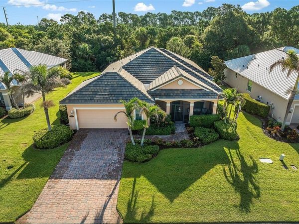 391 11th Square SW, Vero Beach, FL 32962